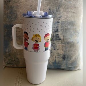 The Peanuts Gang Christmas 32 oz Metal Tumbler NWT
